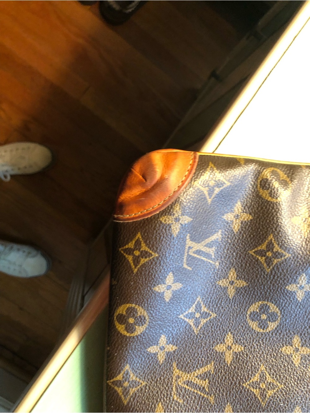 Louis Vuitton Red Suede Interior Shoulder Bag with Vachetta Trim - Picture 10 of 14